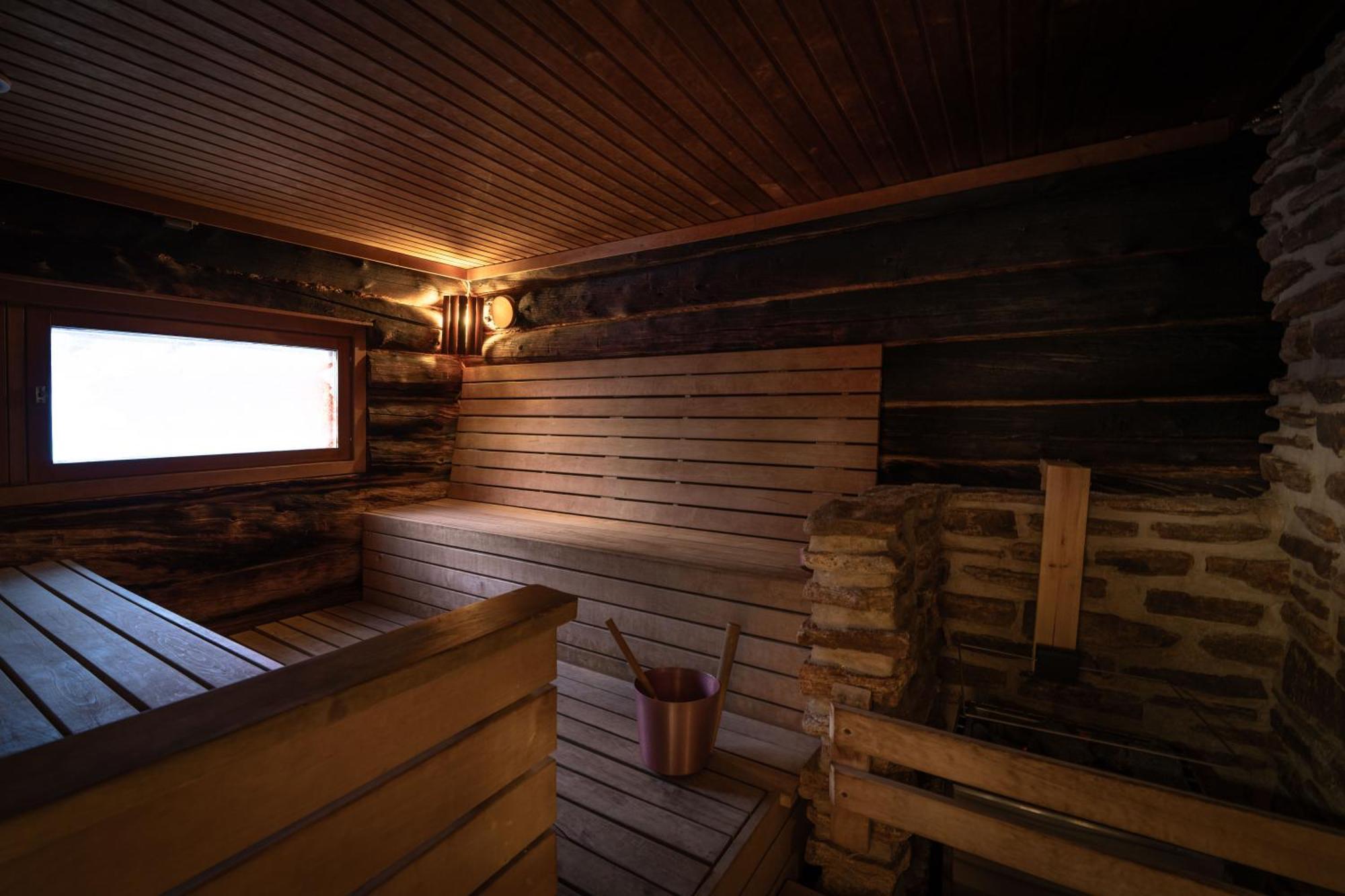 Kuukkeli Log Houses Aurora Resort Saariselkä Exteriör bild