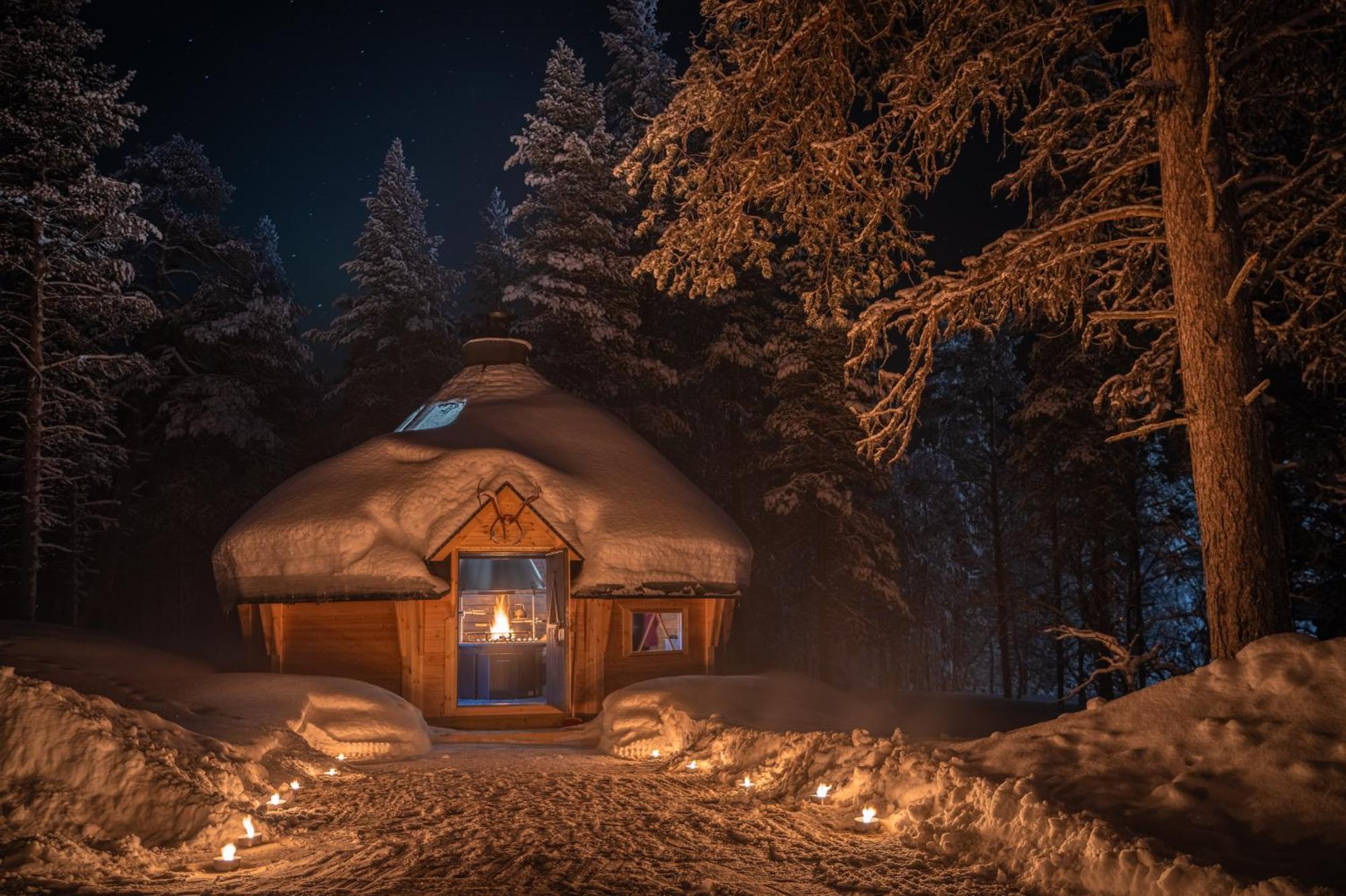Kuukkeli Log Houses Aurora Resort Saariselkä Exteriör bild