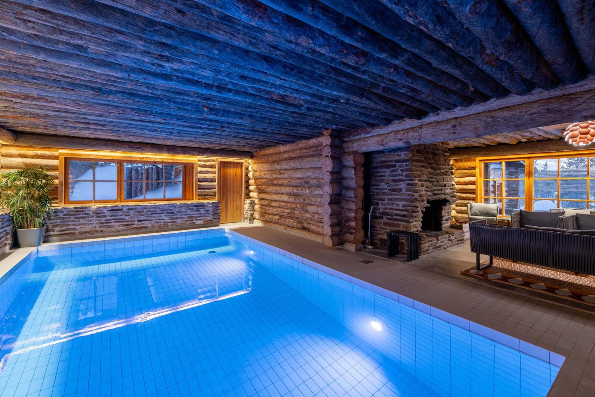 Kuukkeli Log Houses Aurora Resort Saariselkä Exteriör bild