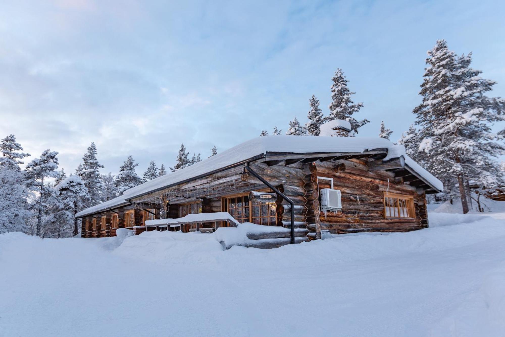 Kuukkeli Log Houses Aurora Resort Saariselkä Exteriör bild