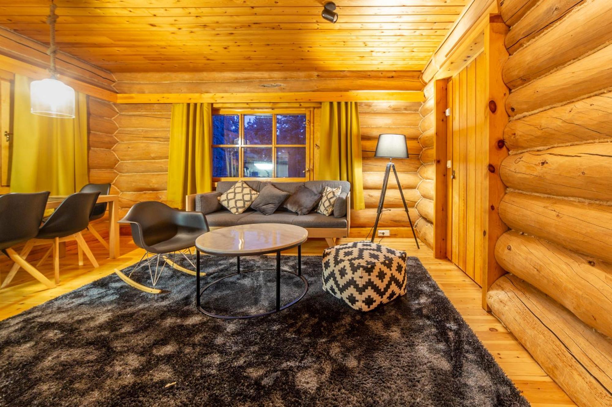 Kuukkeli Log Houses Aurora Resort Saariselkä Rum bild