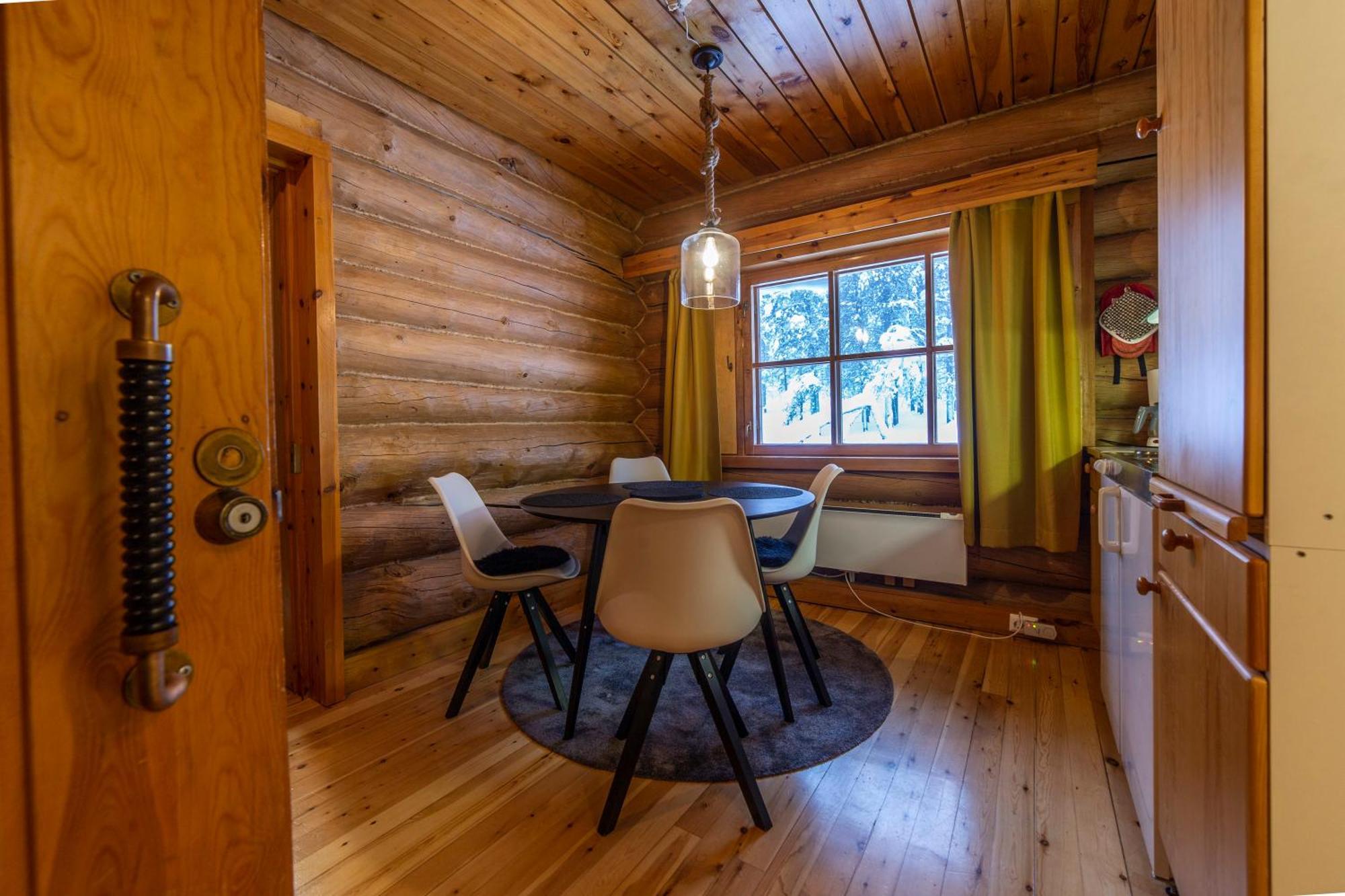 Kuukkeli Log Houses Aurora Resort Saariselkä Exteriör bild