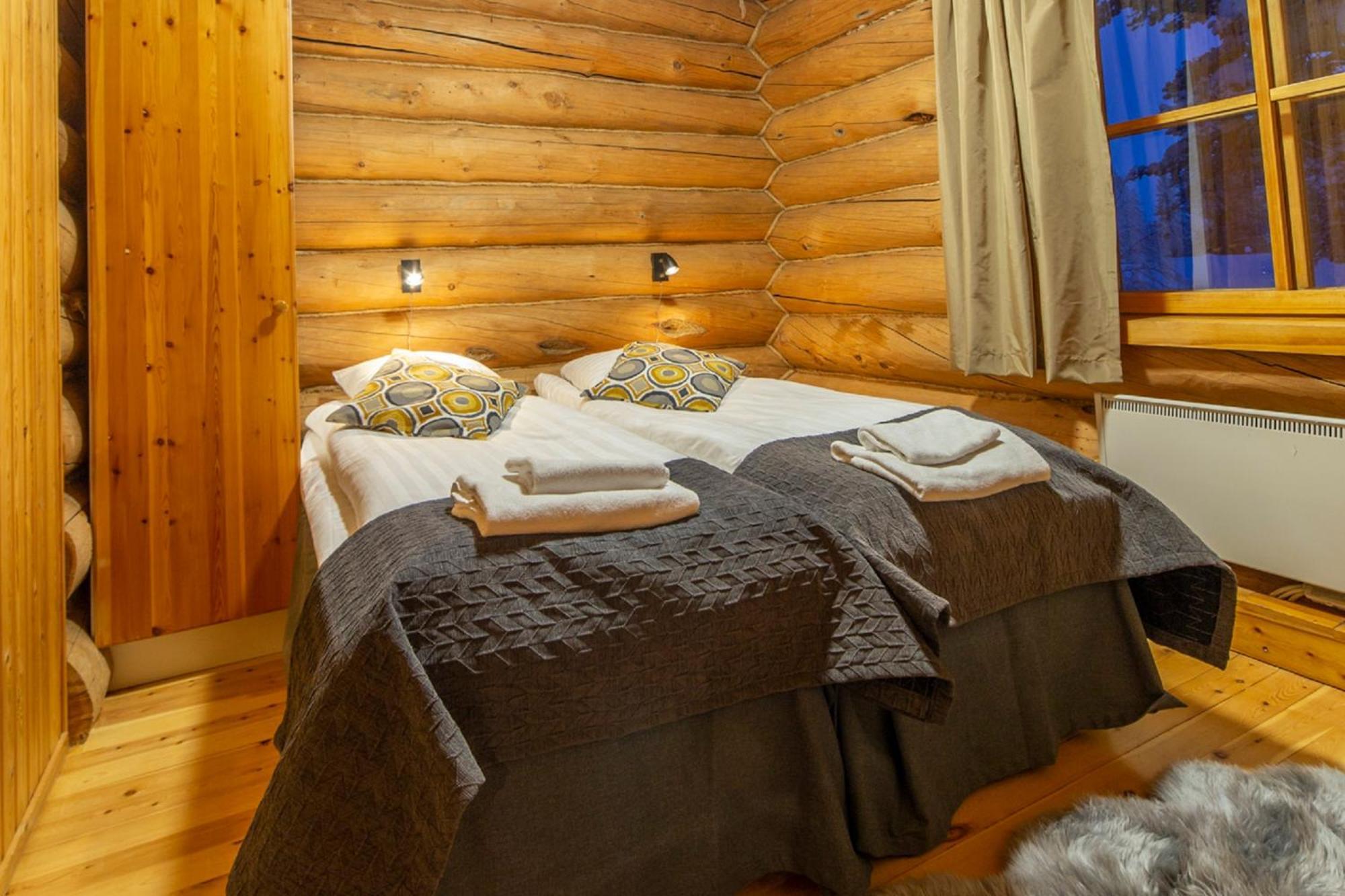 Kuukkeli Log Houses Aurora Resort Saariselkä Rum bild