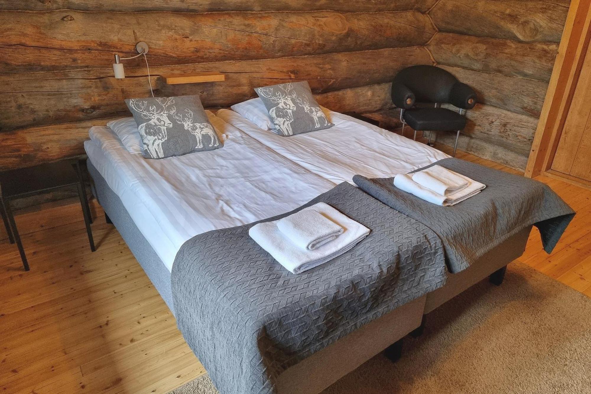 Kuukkeli Log Houses Aurora Resort Saariselkä Rum bild