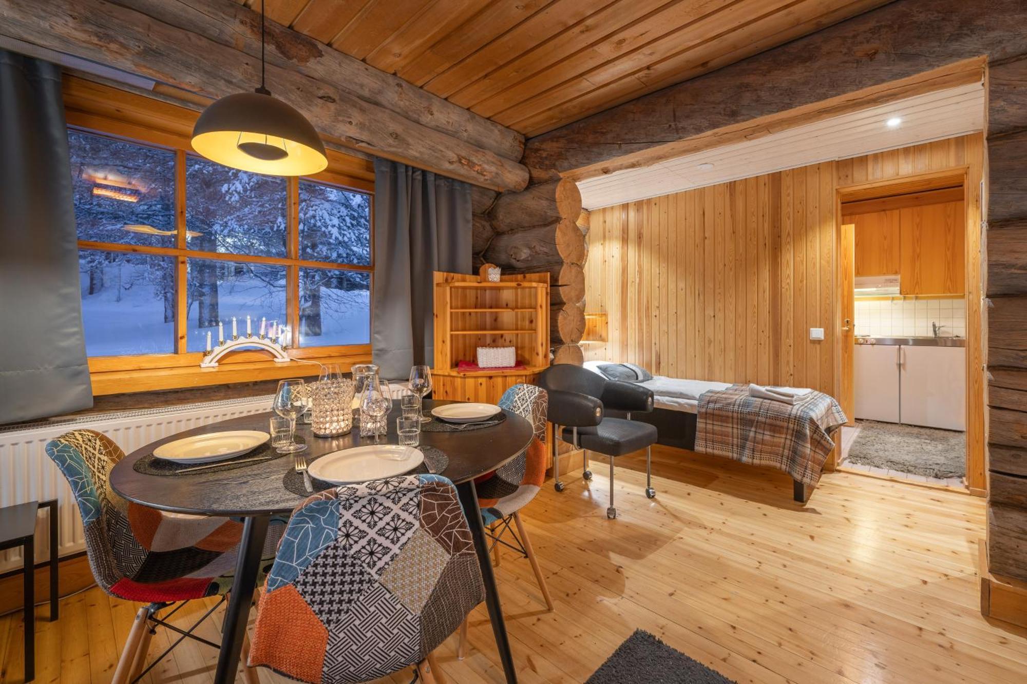 Kuukkeli Log Houses Aurora Resort Saariselkä Exteriör bild