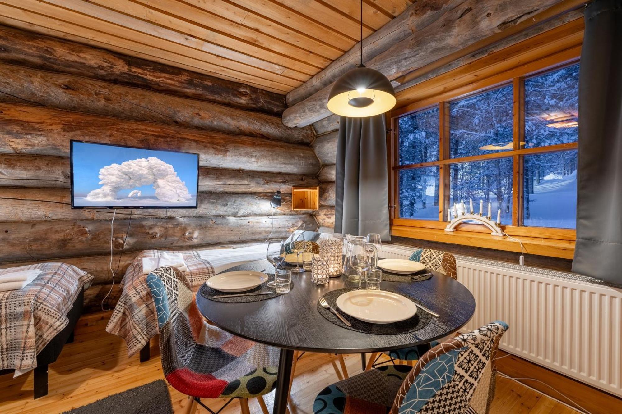 Kuukkeli Log Houses Aurora Resort Saariselkä Rum bild