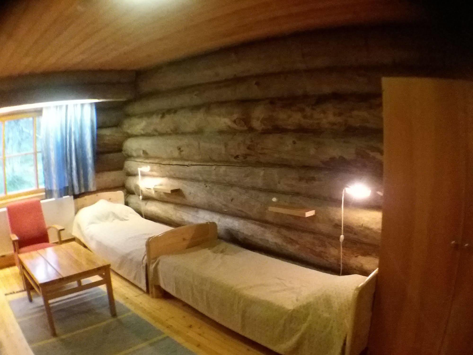 Kuukkeli Log Houses Aurora Resort Saariselkä Exteriör bild